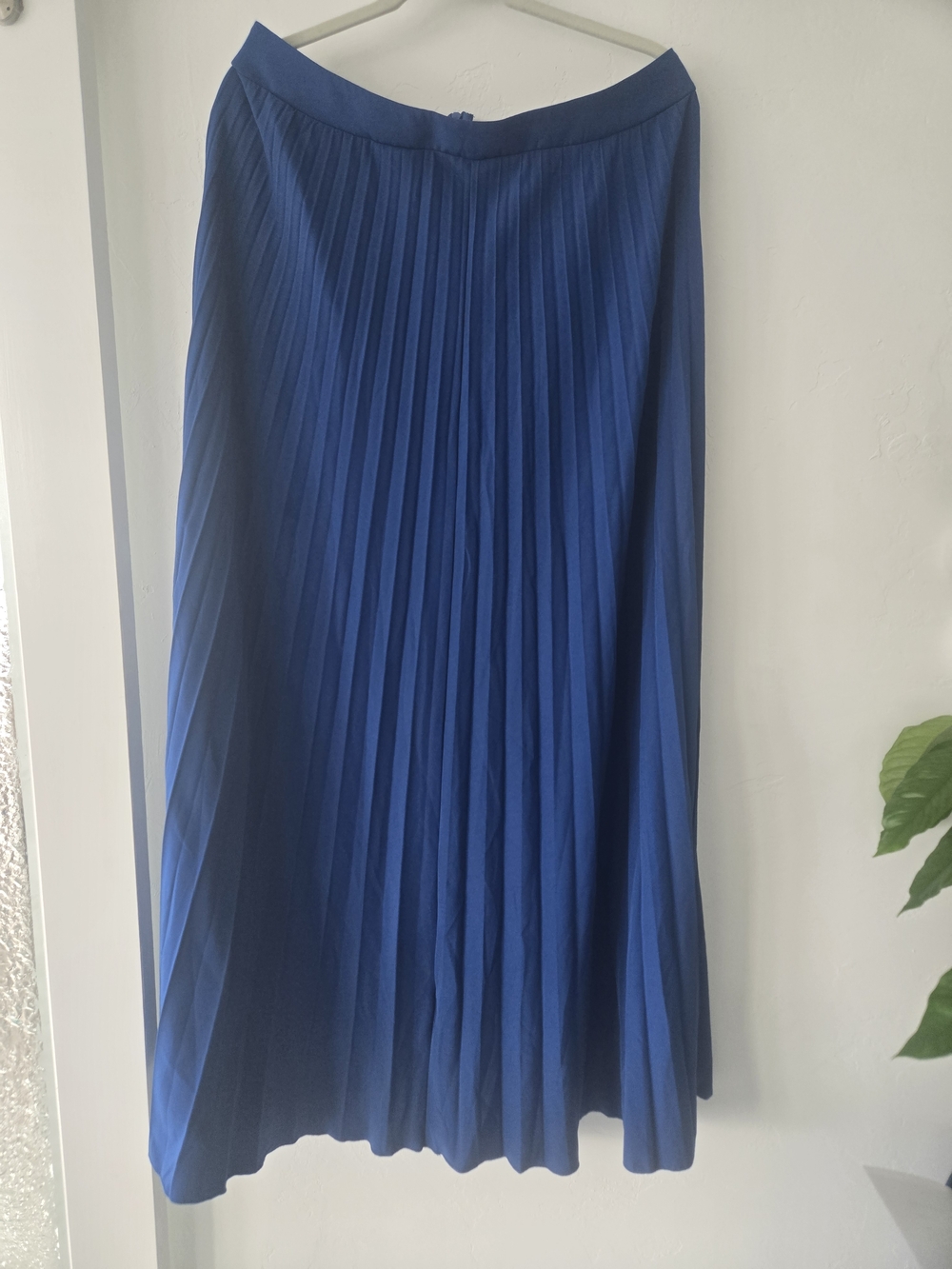 Women's Pleated Midi Skirt in Deep Blue